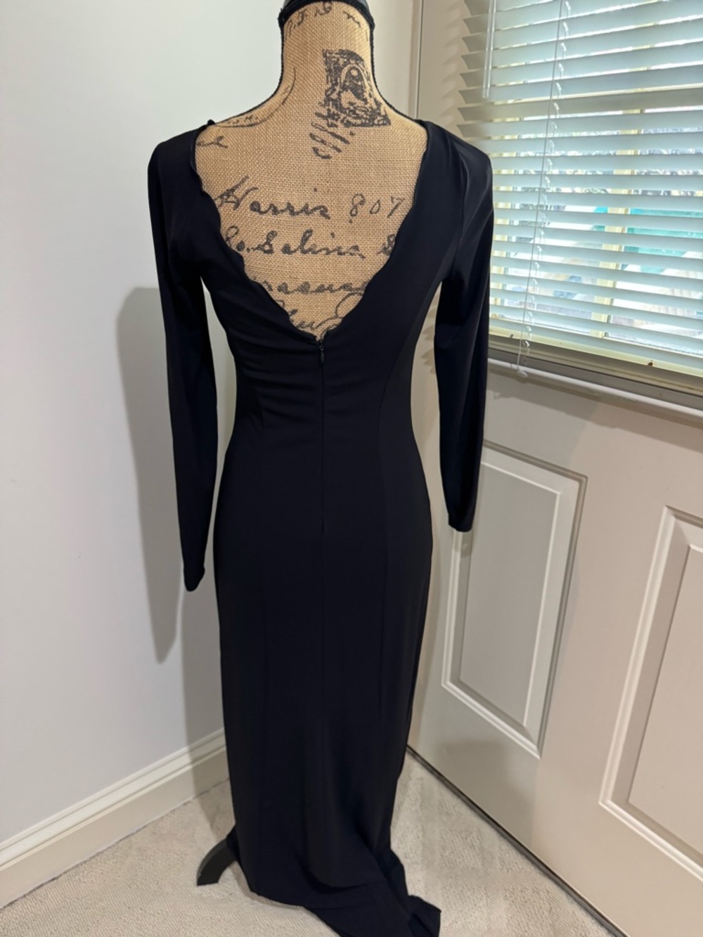 Armani Collezioni Black Long-Sleeve Twist-Neck Maxi Dress size 8 - Picture 3 of 10